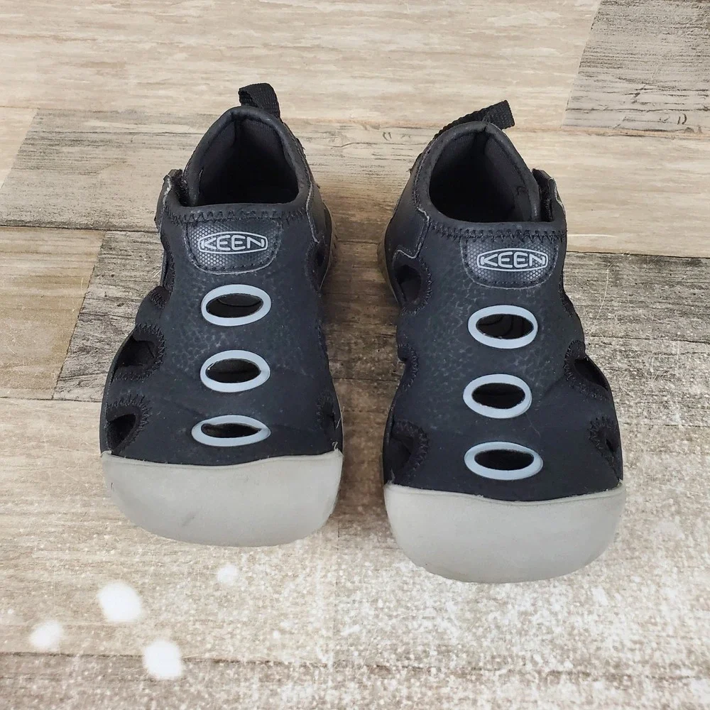 Keen Stingray Kids Sandals Sz 9 Black Drizzle Round Toe Waterproof
